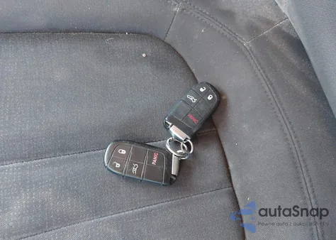 2015 Chrysler 200 Limited из США, поврежденный, VIN 1C3CCCAB7FN684633